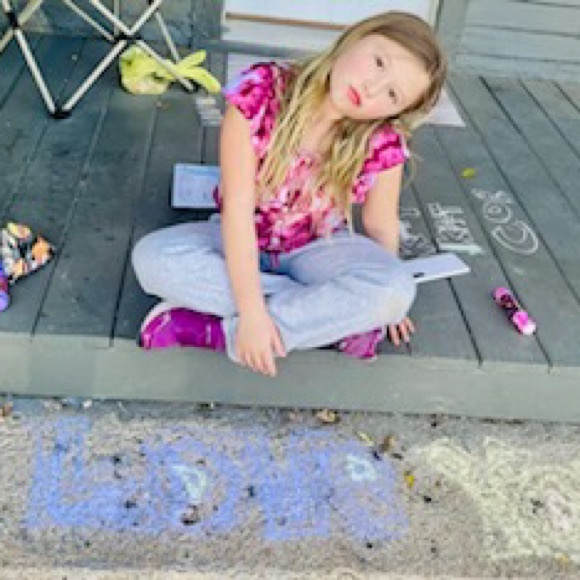 Meet your Posher, Katie - Picture 7 of 13